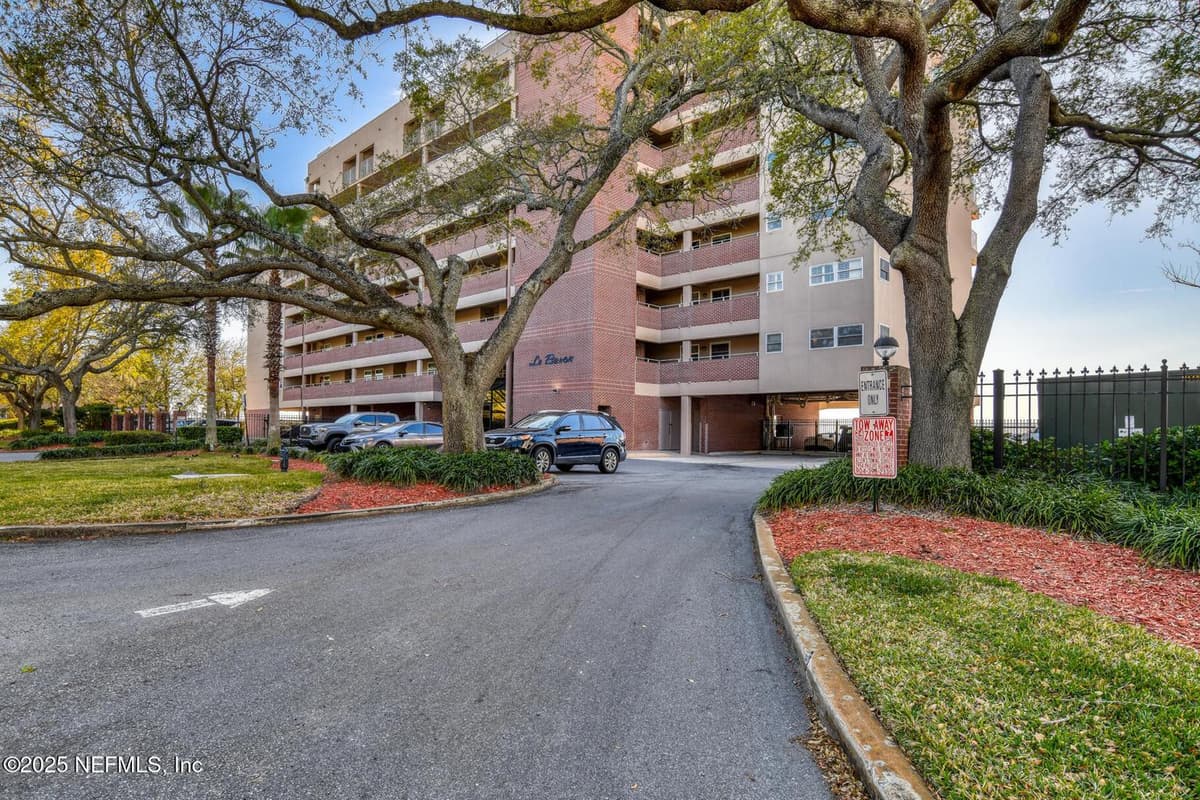 1520 LE BARON Avenue 1520, Jacksonville, FL 32207, Jacksonville, FL - photo 3