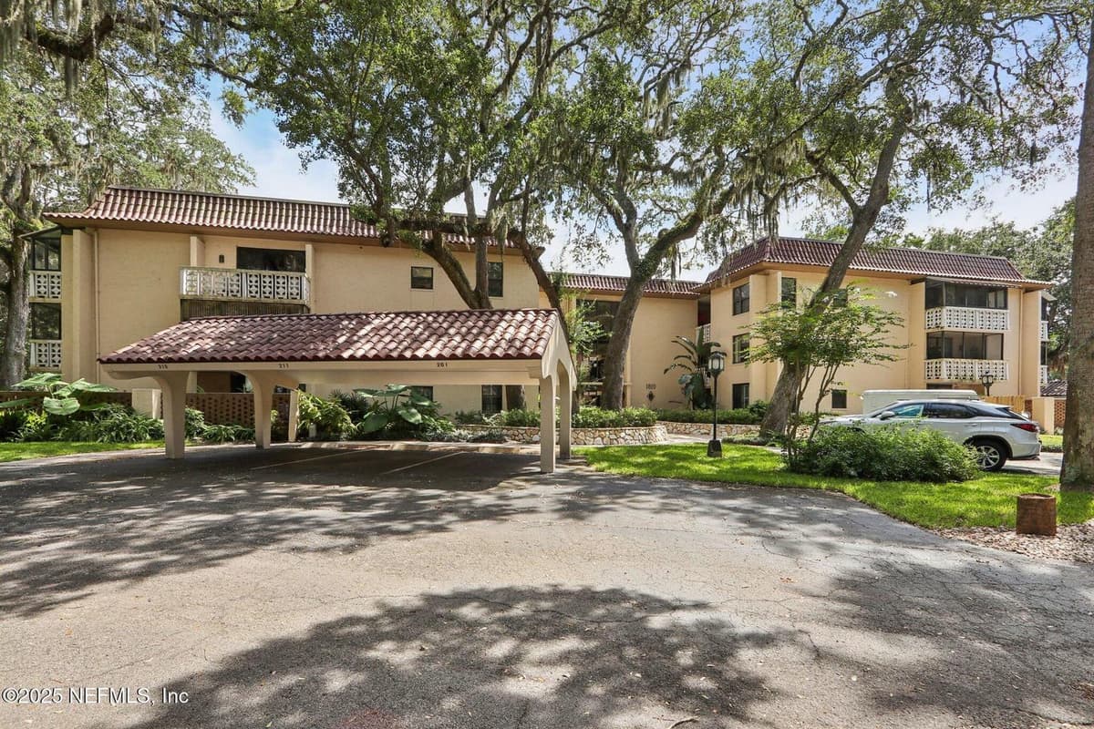 1810 SEVILLA Boulevard W 307, Atlantic Beach, FL 32233, Atlantic Beach, FL - photo 3