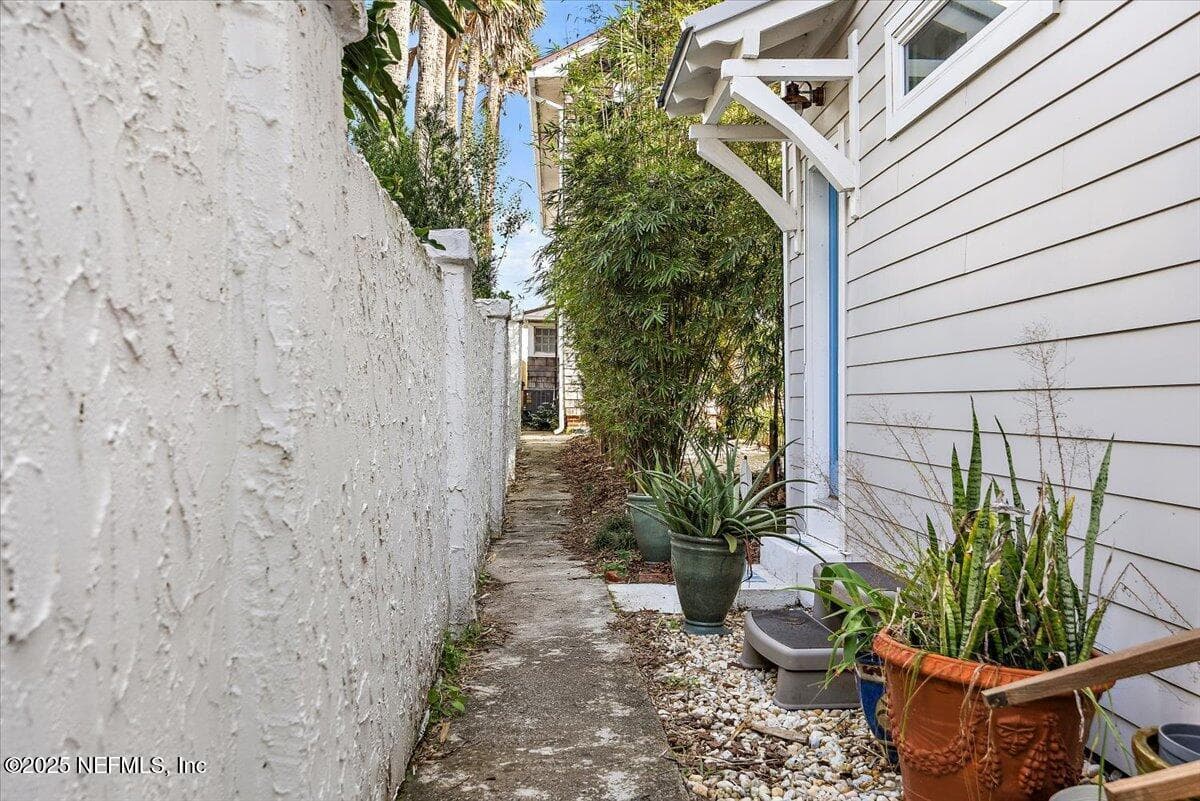 517 BEACH Avenue, Atlantic Beach, FL 32233, Atlantic Beach, FL - photo 2