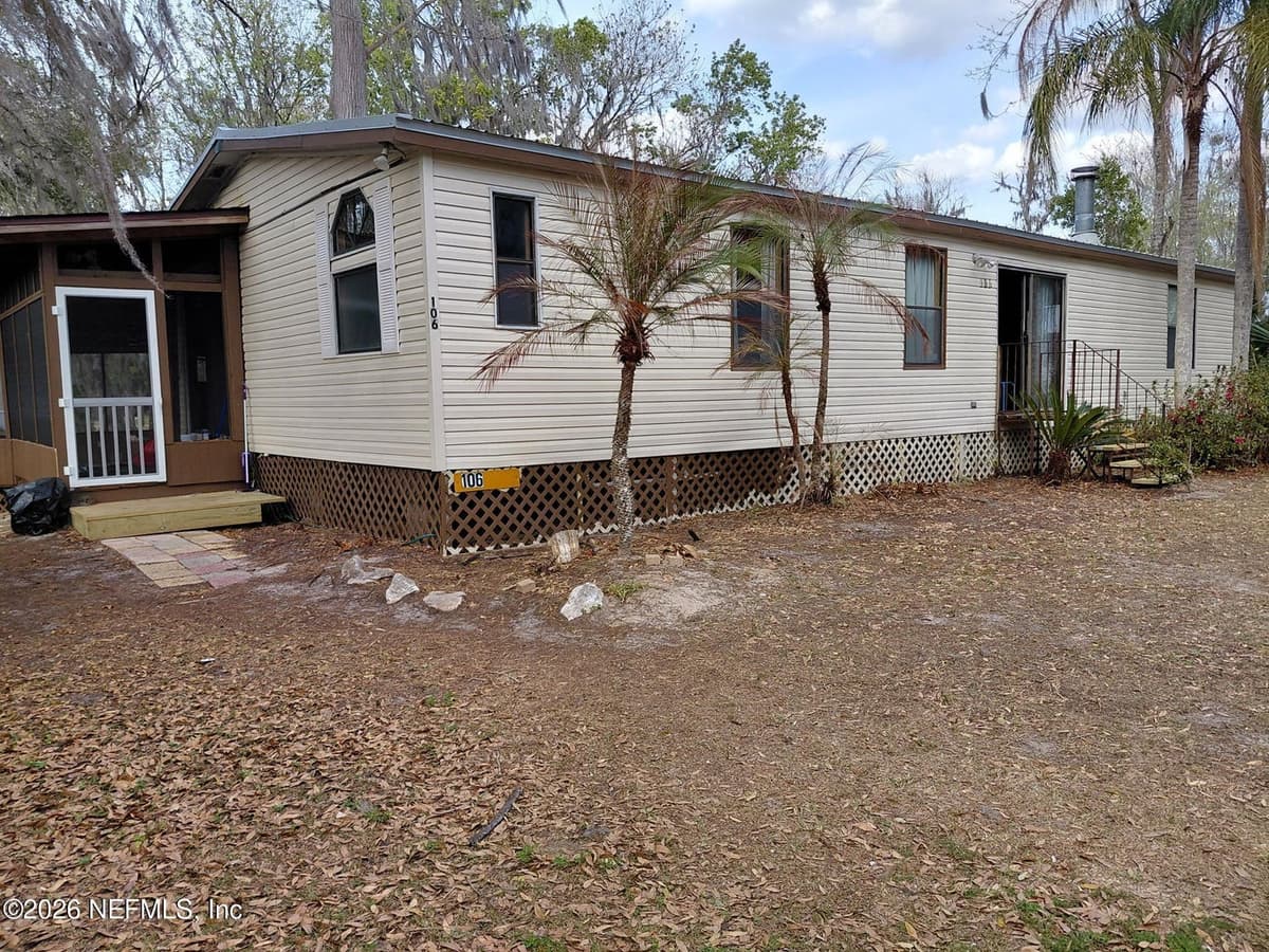 106 BREEZEWOOD Circle, San Mateo, FL 32187, San Mateo, FL - photo 2