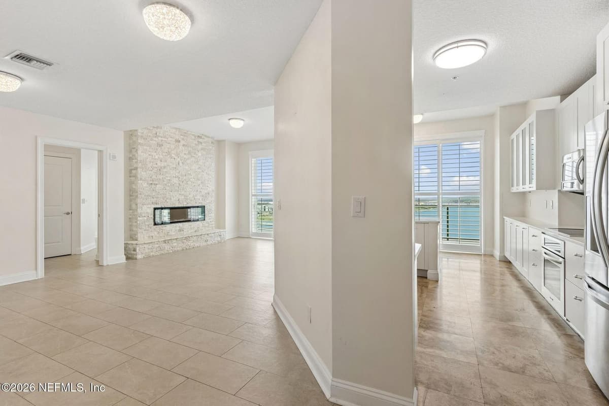 1431 RIVERPLACE Boulevard 1707, Jacksonville, FL 32207, Jacksonville, FL - photo 2