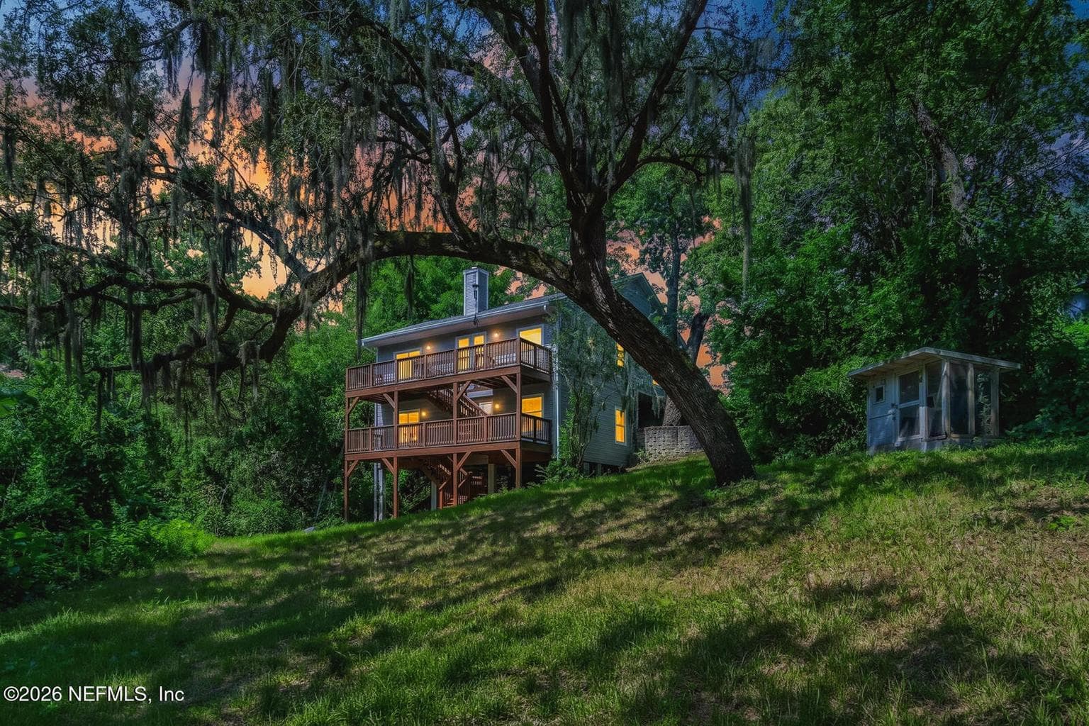 3767 HERMITAGE Road E, Jacksonville, FL 32277