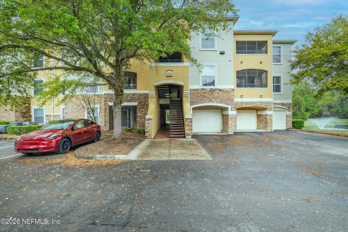 8539 GATE Parkway W 438, Jacksonville, FL 32216, Jacksonville, FL - photo 3