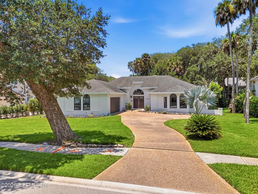 2334 BEACHCOMBER Trail, Atlantic Beach, FL 32233