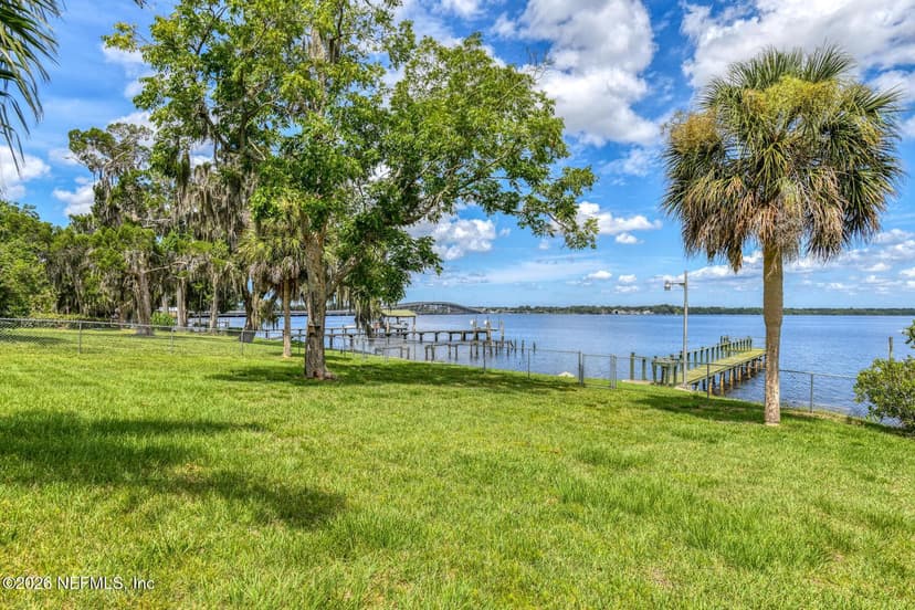 115 SUNSET POINT Road, East Palatka, FL 32131